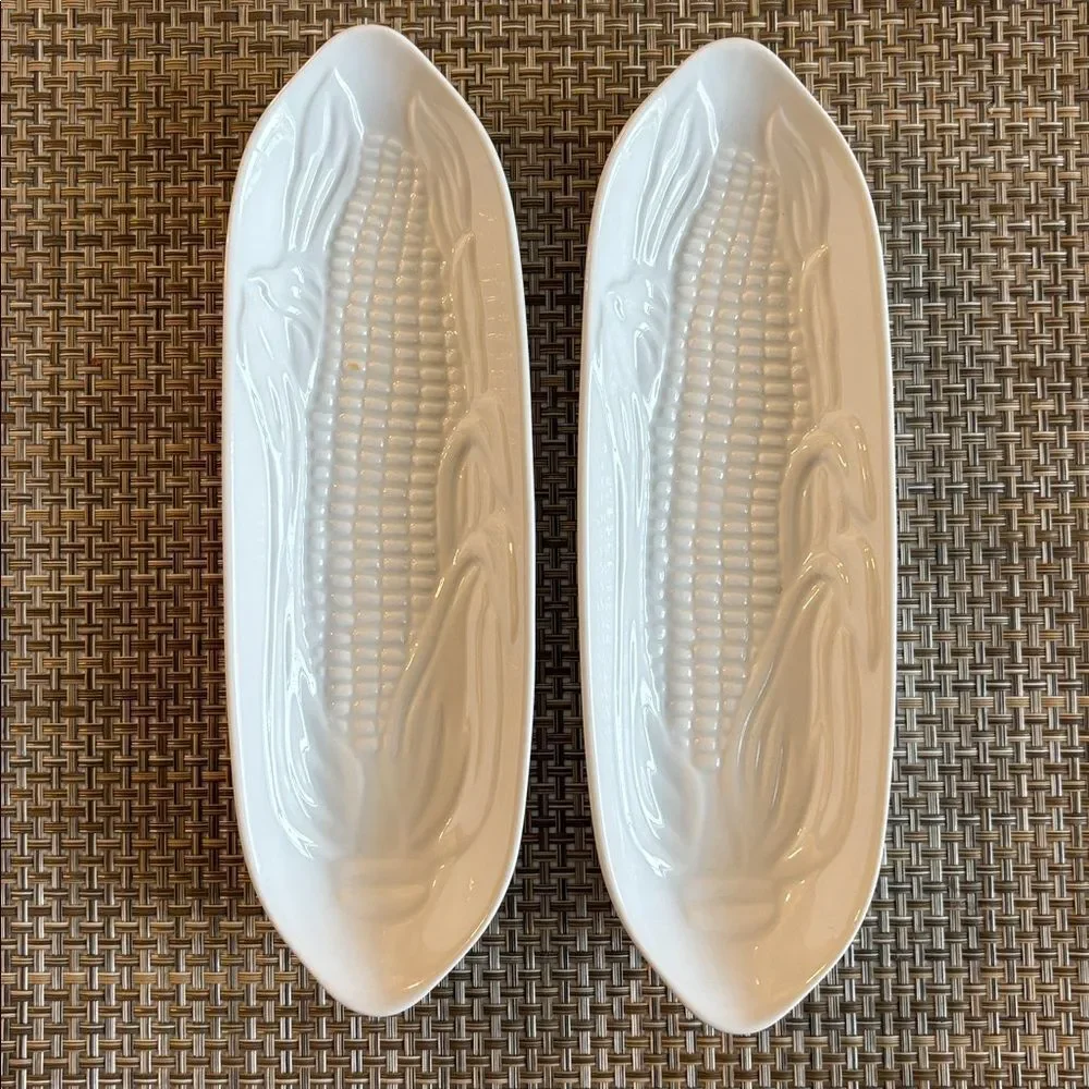 Sur La Table Set Of 4 White Porcelain Corn Holders 9.5”
